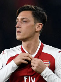 Mesut Özils neuer Look